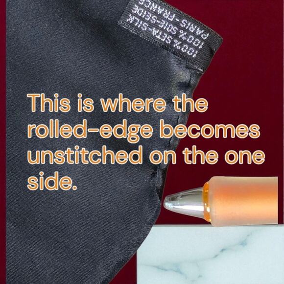 Authentic CHANEL Paris Silk Scarf – Gold Coin & Chain Print – Vintage 1990s –... - Picture 4 of 16